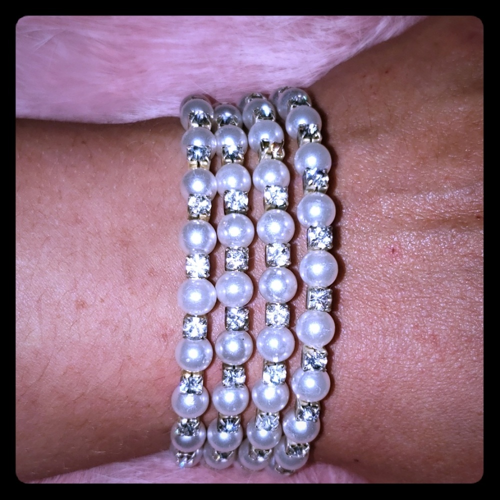 Faux pearl and rhinestone bracelet